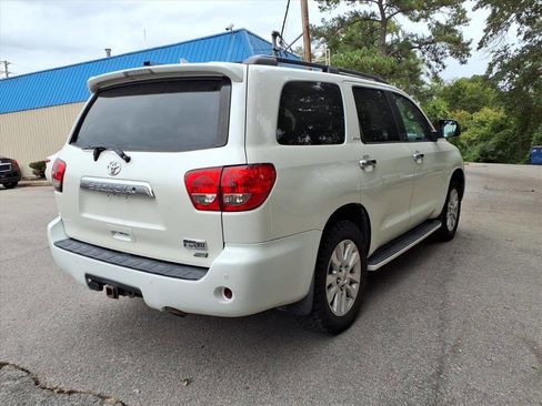 Used 2011 Toyota Sequoia Platinum image 3