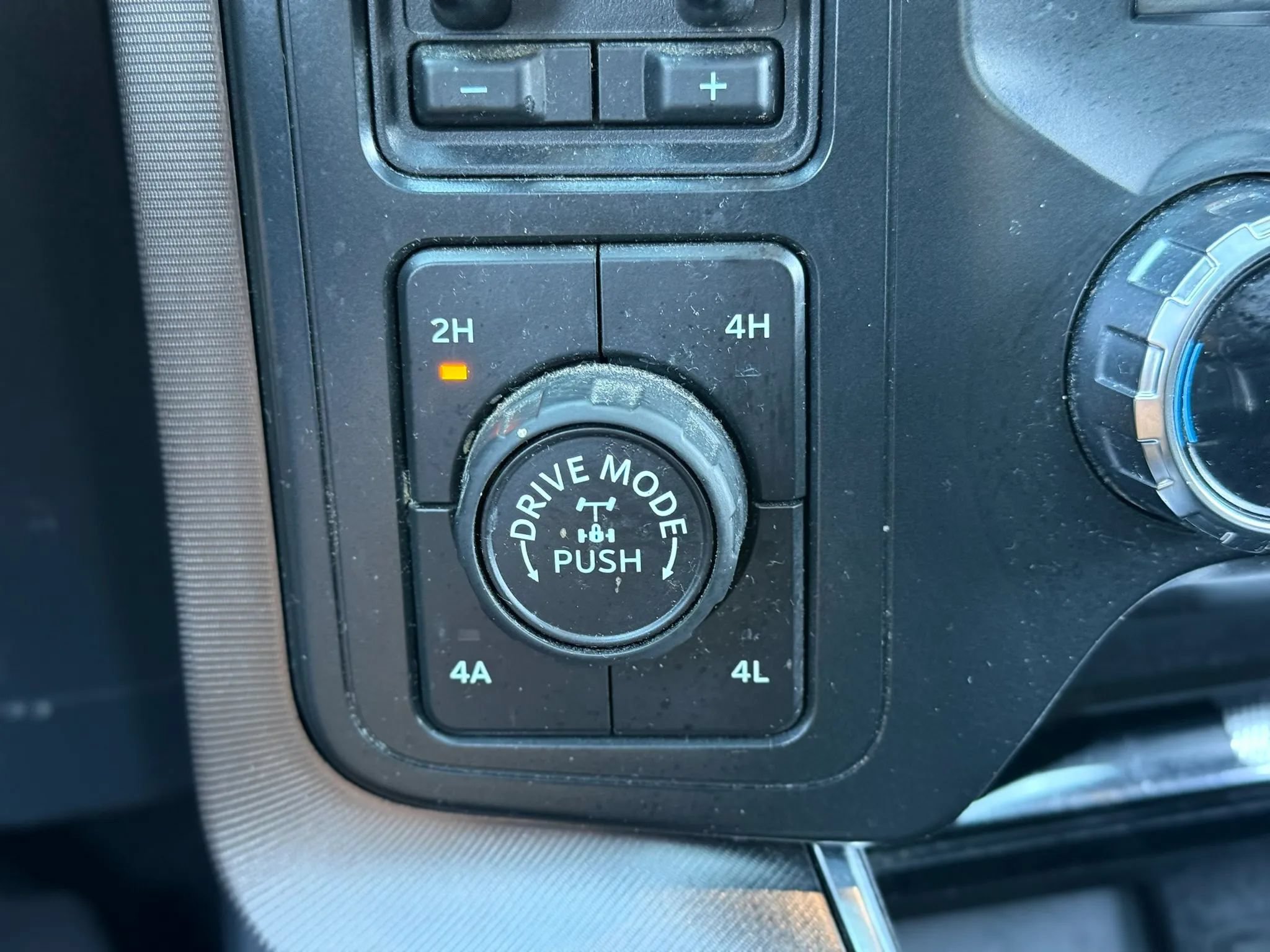 Used 2022 Ford F150 Platinum w/ Equipment Group 701A High AWD/4WD image 22