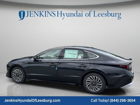 New 2026 Hyundai Sonata Limited FWD image 10