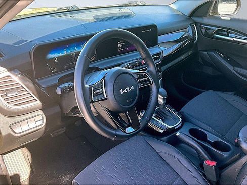 Used 2024 Kia Seltos S AWD/4WD image 15