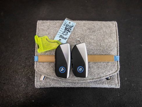 Used 2022 BMW iX xDrive50 w/ Premium Package image 36