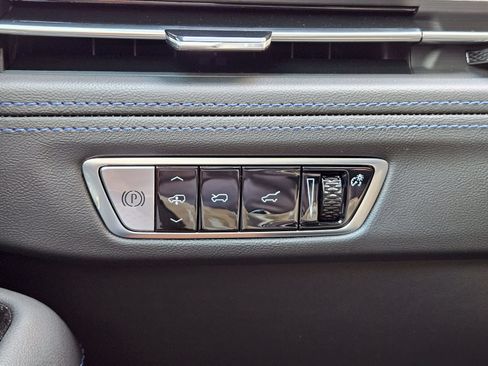 New 2026 Cadillac Escalade IQL Sport 1 w/ LPO, ONYX Package AWD/4WD image 22