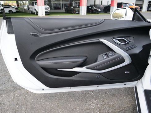 Used 2019 Chevrolet Camaro SS image 30