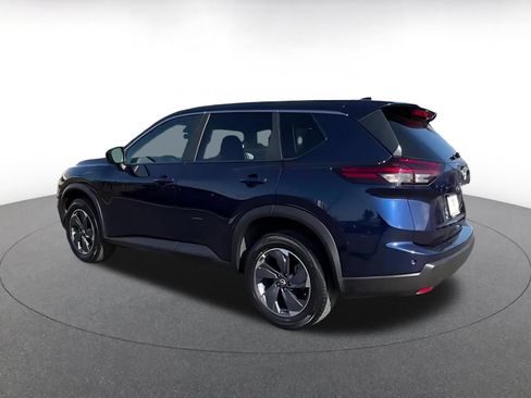 Used 2025 Nissan Rogue SV FWD image 10