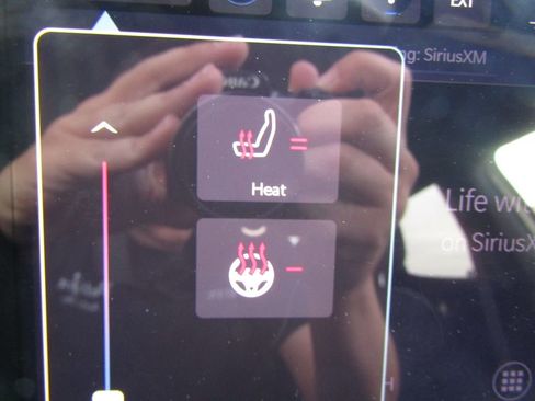 New 2026 Jeep Compass Latitude AWD/4WD image 32