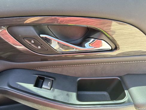 Used 2023 Chevrolet Traverse High Country w/ LPO, Floor Liner Package FWD image 16