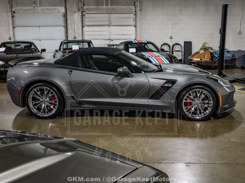 Used 2015 Chevrolet Corvette Z06 w/ 3LZ Preferred Equipment Group image 8