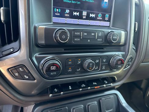 Used 2018 Chevrolet Silverado 2500 LTZ w/ Vortec Plus Package AWD/4WD image 28