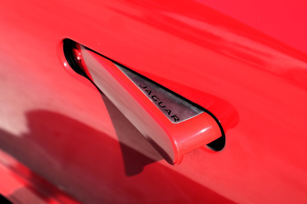Used 2014 Jaguar F-TYPE S RWD image 22