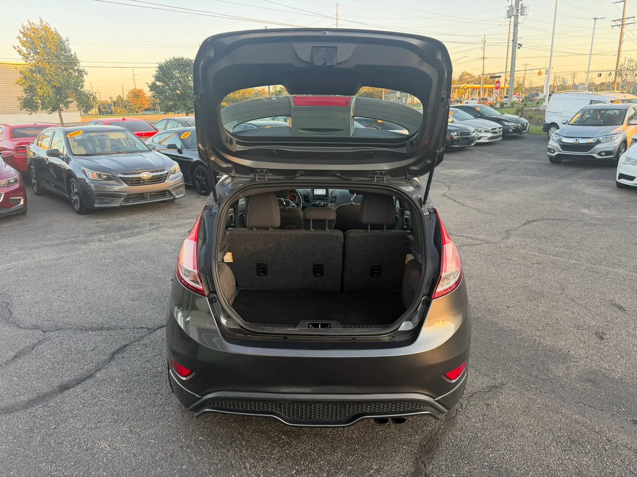 Used 2016 Ford Fiesta ST FWD image 33
