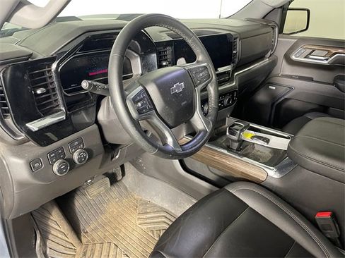 Certified 2023 Chevrolet Silverado 1500 LT Trail Boss w/ Convenience Package II image 3