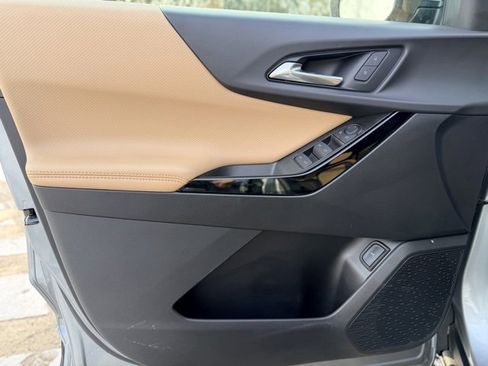 Used 2025 Chevrolet Equinox ACTIV w/ Safety and Technology Package image 20