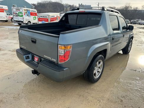 Used 2006 Honda Ridgeline RT image 6