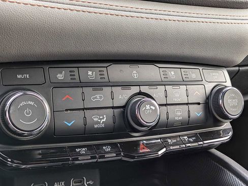 Used 2022 Dodge Durango R/T image 30