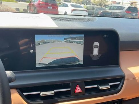 Certified 2025 Kia Seltos EX w/ EX Sunroof Package AWD/4WD image 31