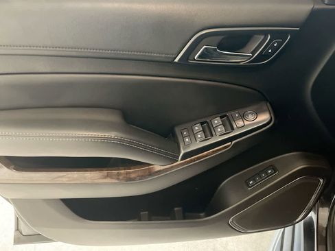 Used 2018 Chevrolet Tahoe LT image 13