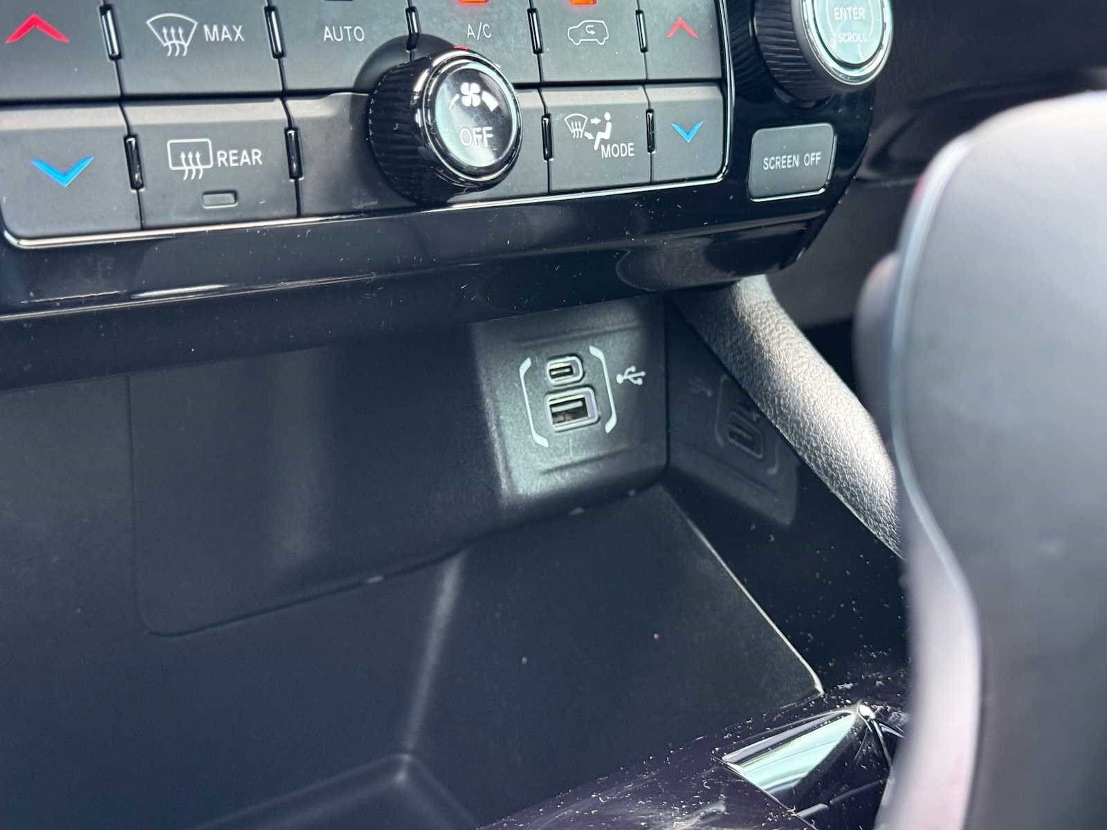 Used 2023 Jeep Compass High Altitude AWD/4WD image 29