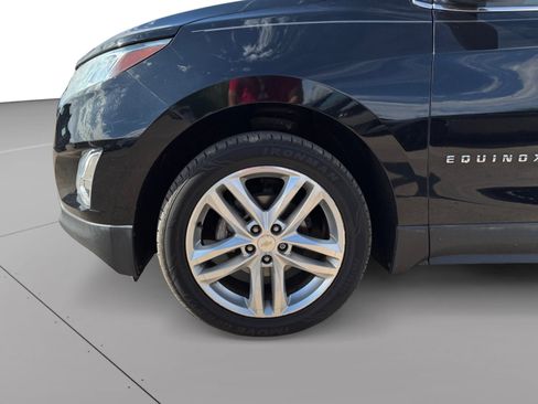 Used 2018 Chevrolet Equinox Premier image 9