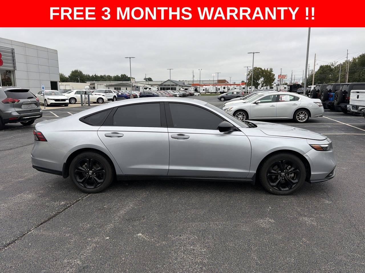 Used 2025 Honda Accord SE image 31