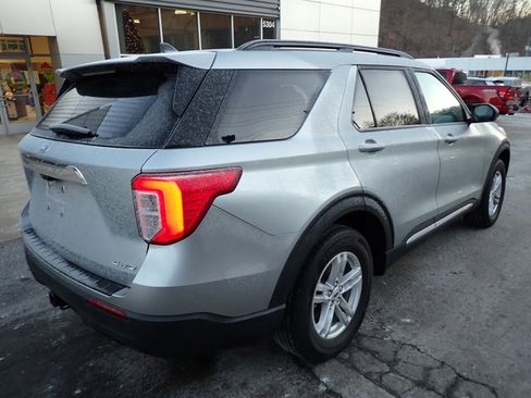 Used 2023 Ford Explorer XLT w/ Class IV Trailer Tow Package image 2