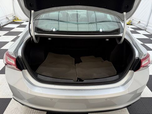 Used 2020 Chevrolet Malibu LT w/ Fleet LT Safety Plus Package image 4