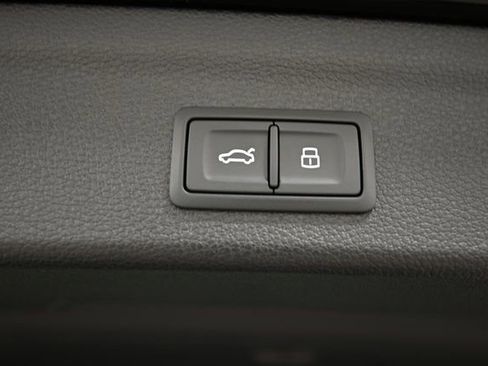 New 2025 Audi Q3 2.0T Premium Plus image 21