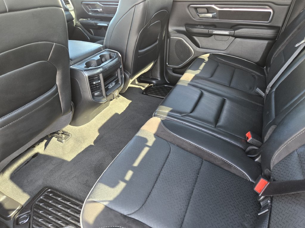 Used 2024 RAM 1500 Laramie AWD/4WD image 29