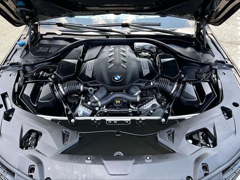 Used 2020 BMW M850i xDrive Coupe AWD/4WD image 32
