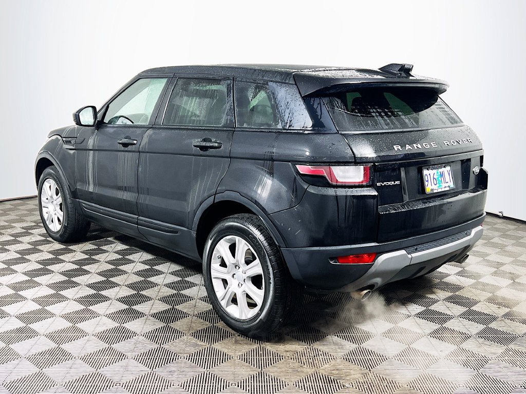 Used 2017 Land Rover Range Rover Evoque SE AWD/4WD image 5
