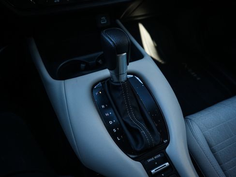 Certified 2023 Honda HR-V LX image 23