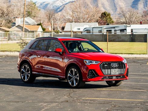 Used 2021 Audi Q3 2.0T Premium Plus w/ Premium Plus Package image 3
