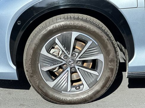 Used 2023 Lexus RZ 450e Premium w/ Technology Package image 32