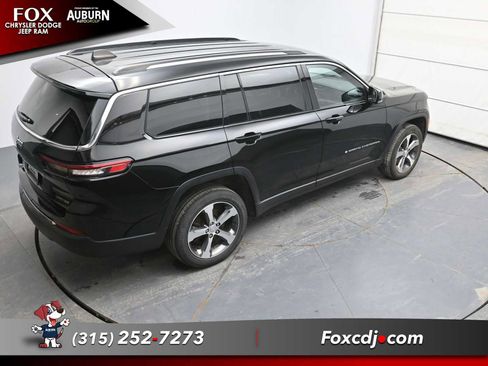 Used 2023 Jeep Grand Cherokee L Limited image 30