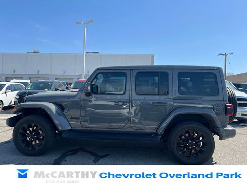 Used 2023 Jeep Wrangler Unlimited Sahara image 6