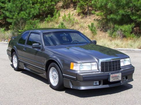 Used 1990 Lincoln Mark VII LSC RWD image 3