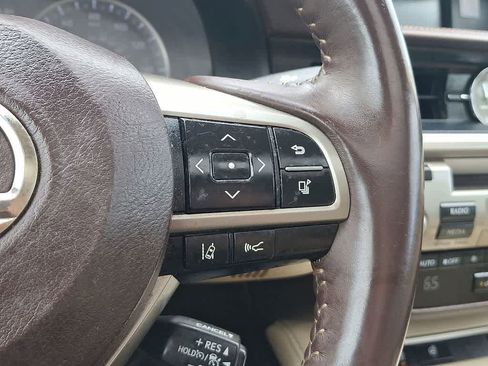 Used 2017 Lexus ES 350 w/ Navigation System Package FWD image 18