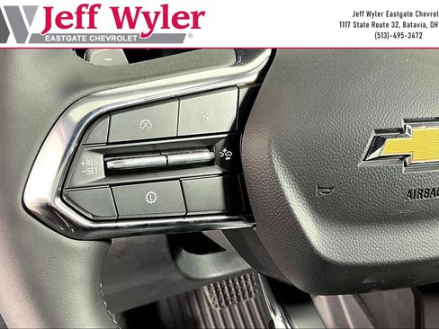 New 2026 Chevrolet Equinox LT w/ Convenience Package II FWD image 21