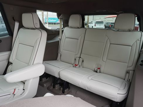 New 2026 GMC Yukon Denali w/ Advanced Technology Package image 10