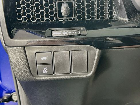 Used 2025 Honda CR-V EX-L image 10