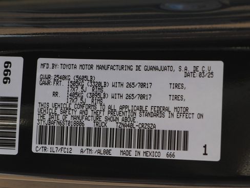 Used 2025 Toyota Tacoma PreRunner w/ TRD Prerunner Upgrade Package image 31