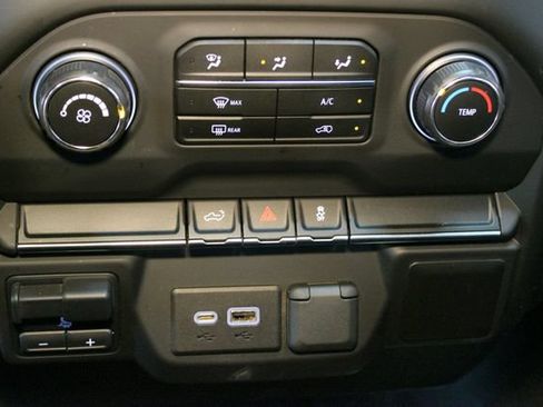 Used 2021 Chevrolet Silverado 1500 Custom AWD/4WD image 24