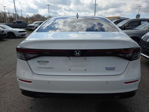 Used 2023 Honda Accord Touring image 6