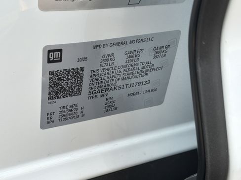 Used 2026 Buick Enclave Preferred w/ Power Package FWD image 37