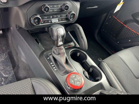 New 2025 Ford Bronco Raptor image 23