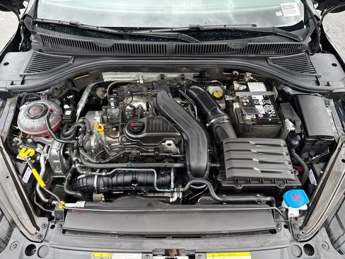 Used 2024 Volkswagen Jetta SE FWD image 6