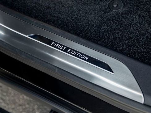 Used 2023 Land Rover Range Rover Long Wheelbase First Edition AWD/4WD image 21