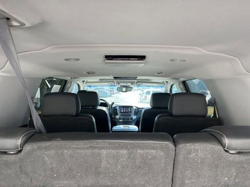 Used 2019 Chevrolet Suburban Premier image 8
