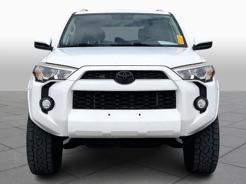 Used 2017 Toyota 4Runner SR5 image 4