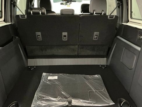 New 2026 Ford Bronco Badlands image 17