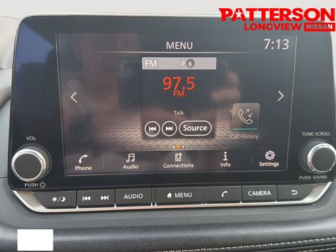 Used 2024 Nissan Rogue S FWD image 7